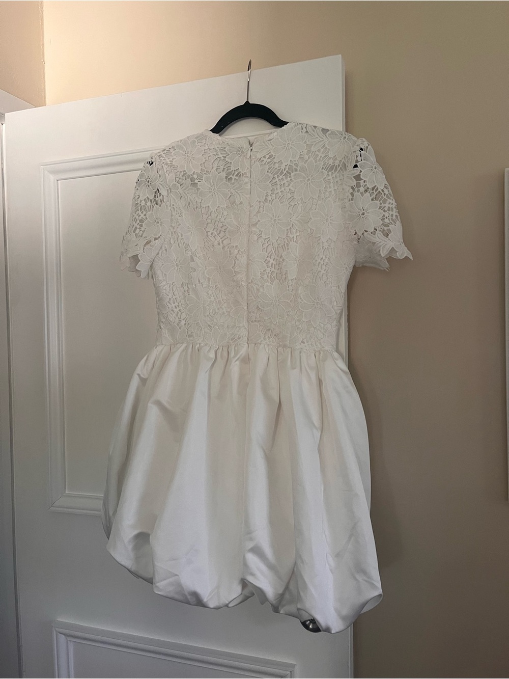 White Lace bubble bottom Dress